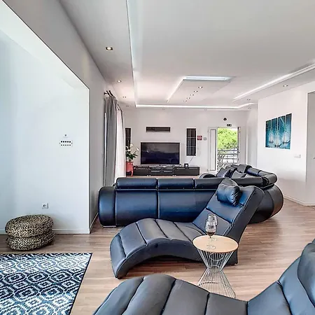 Prainha Villa